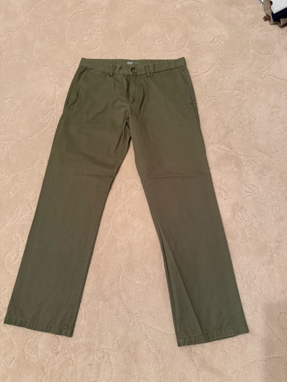 Old Navy Men's Olive Chino Pants